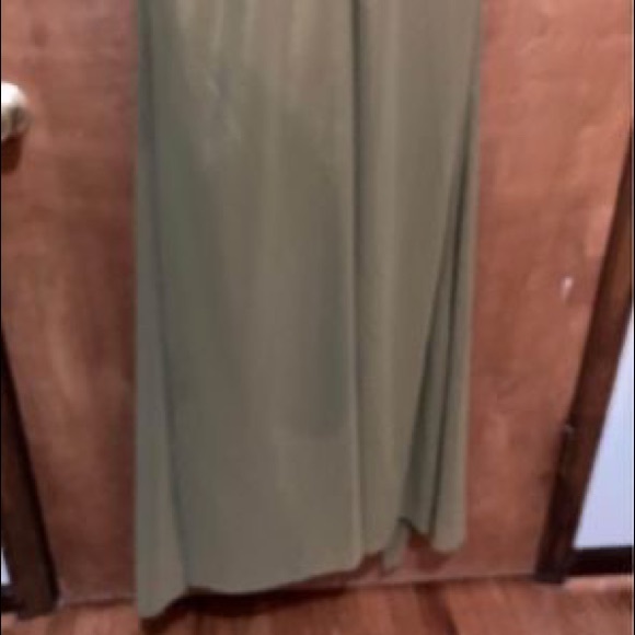 New Formal size 20 David’s Bridal - Picture 10 of 10